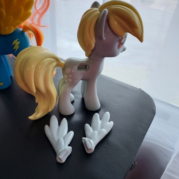 My Little Pony Target Exclusive 2010 and 2012 2 My Little Pony - Picture 2 of 8